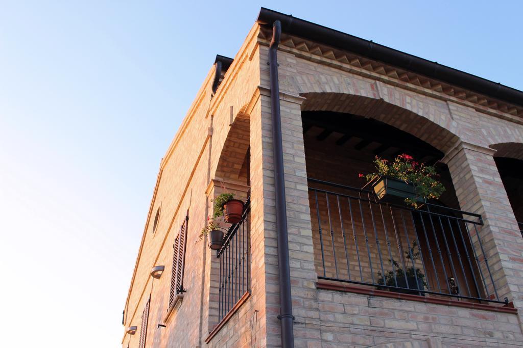 Bed And Breakfast Aratro & Rosmarino Civitanova Marche Ngoại thất bức ảnh